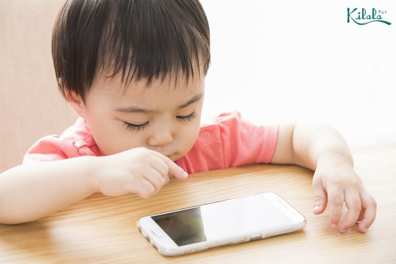 nuôi dạy trẻ thời smartphone nuôi dạy trẻ thời smartphone